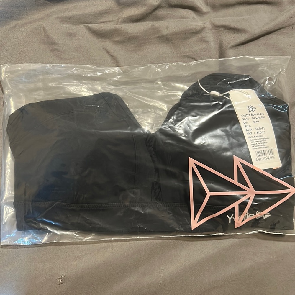 Yvette sports bra medium